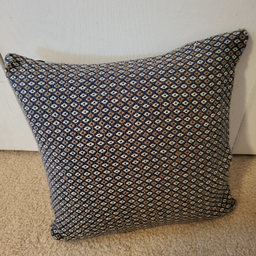 NEW Thomas O' Brien Geometric Patterned Throw Pillow